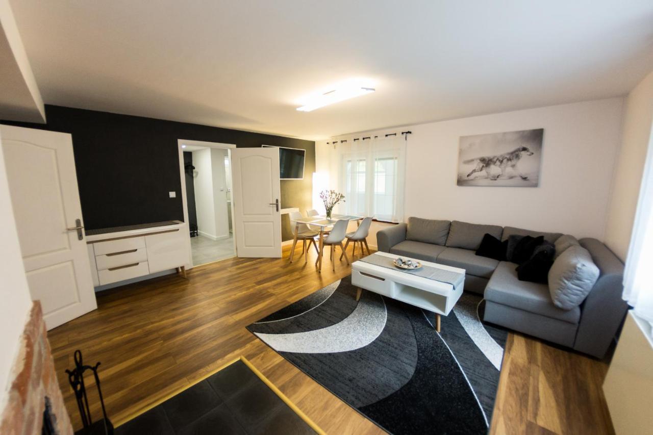 שצ'קלארסקה פוראובה Villa Lupus - Apartament Z Prywatna Sauna מראה חיצוני תמונה